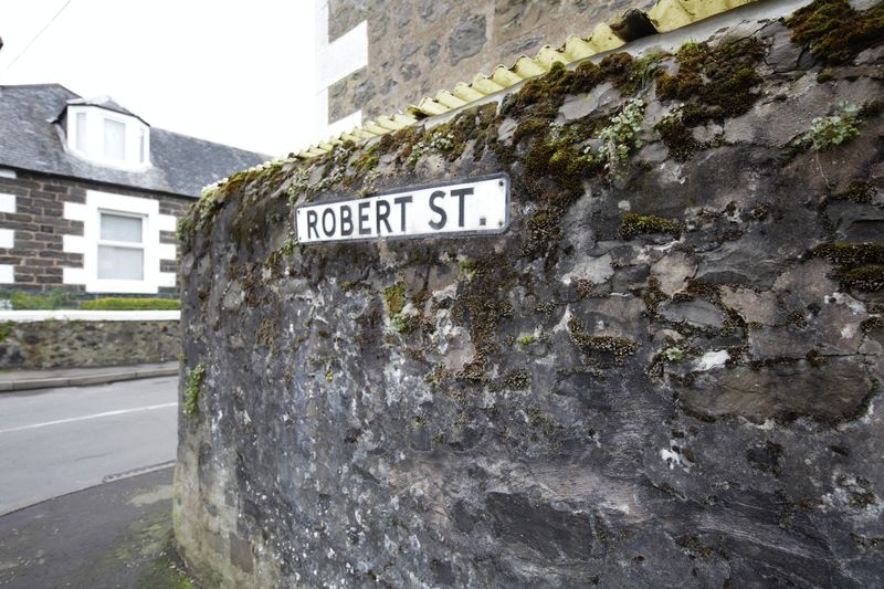 Robert Street Road Sign
